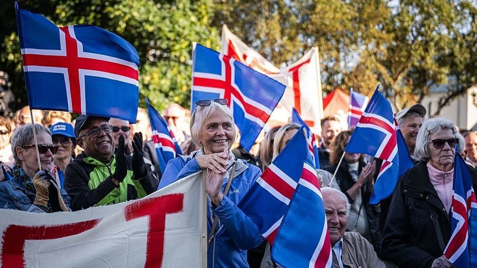 Iceland Vote Ends EU Membership Talks in a Close Referendum