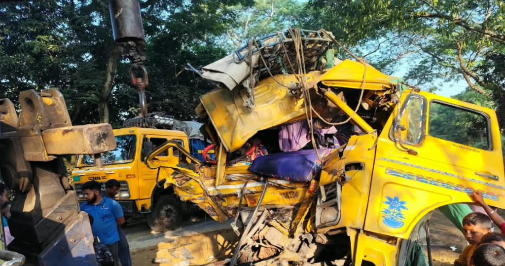 14 Killed, 25 Injured as Overloaded Bus Collides Head-On with Sand Truck in Bangladesh